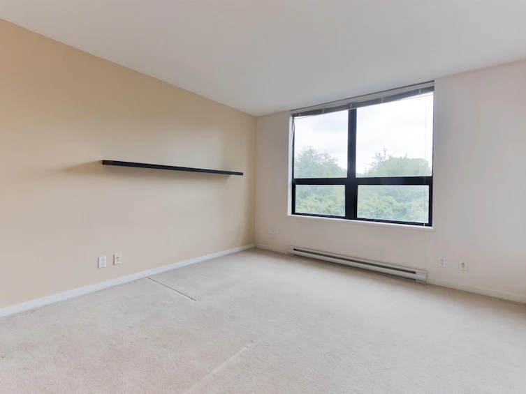 312-3663 Crowley Drive, Vancouver, BC, V5R 6H4 - 11