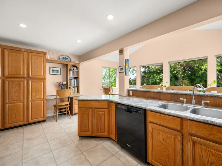 7457 Minster Dr. West, Delta, BC, V4C 4L8 - 17