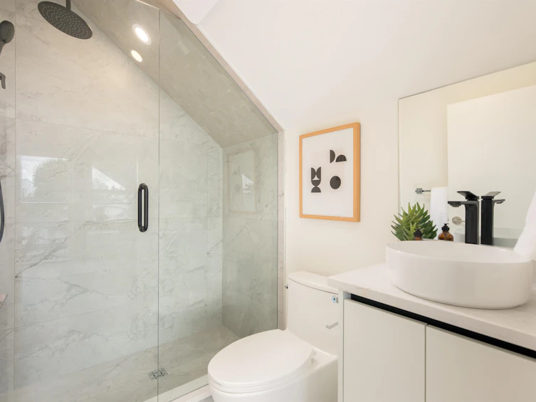 1-3645 Dundas Street, Vancouver, BC, V5K 1S3 - 25