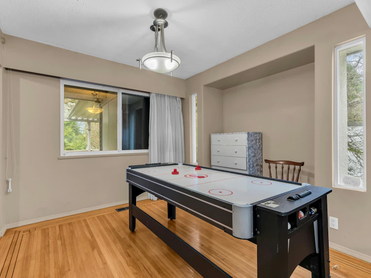 12521 Grove Crescent, Surrey, BC, V3V 2L6 - 10