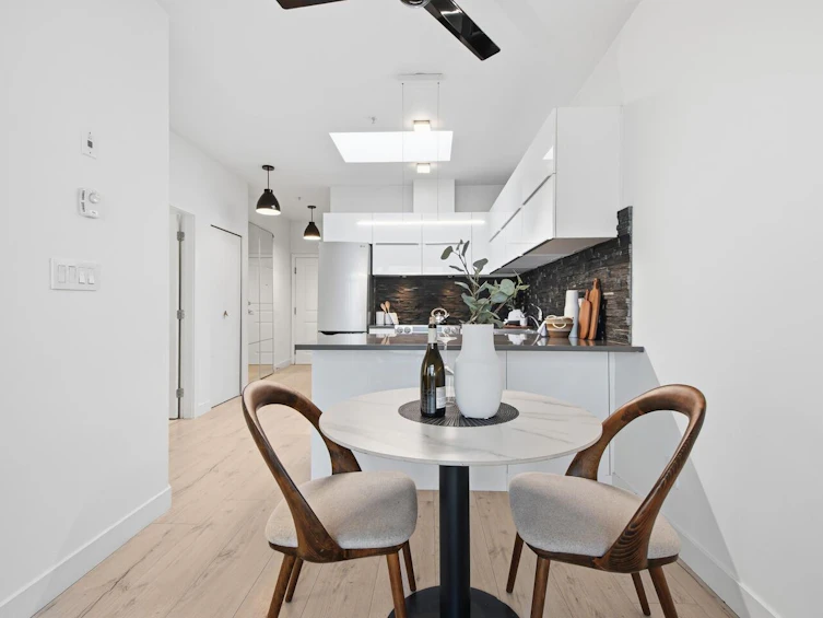 PH6-688 E 17th Avenue, Vancouver, BC, V5V 0A8 - 8