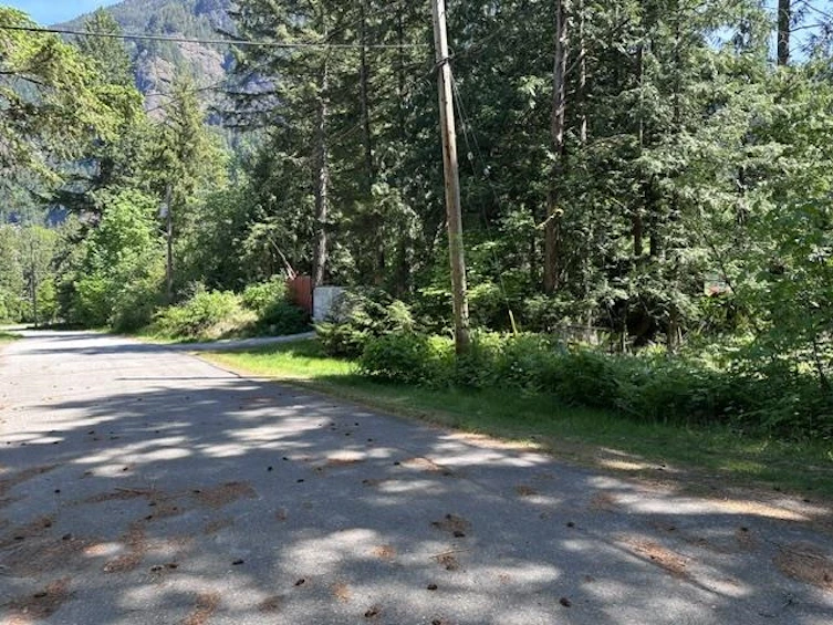 63560 Old Yale Road, Hope, BC, V0X 1L2 - 8