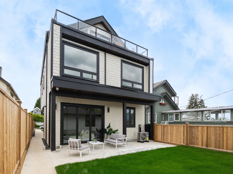 2-3645 Dundas Street, Vancouver, BC, V5K 1S3 - 29