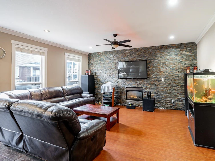 27760 Pullman Avenue, Abbotsford, BC, V4X 0A2 - 9