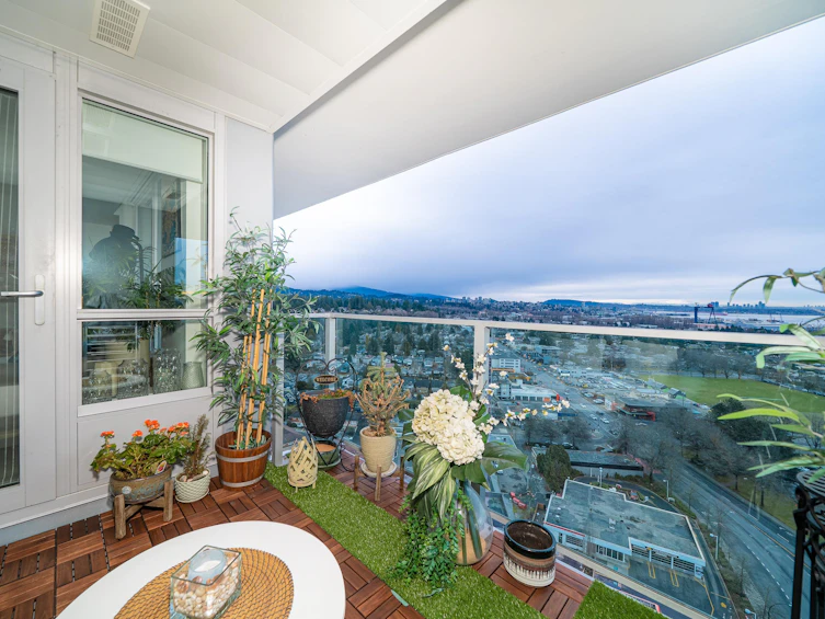 2102-1632 Lions Gate Lane, North Vancouver, BC, V7P 0E2 - 2
