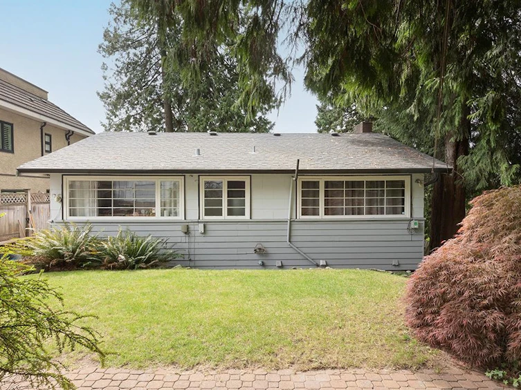 322 E 25th Street, North Vancouver, BC, V7N 1A3 - 26