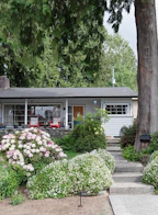 322 E 25th Street
