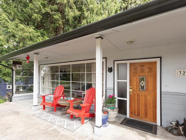 322 E 25th Street, North Vancouver, BC, V7N 1A3 - 2