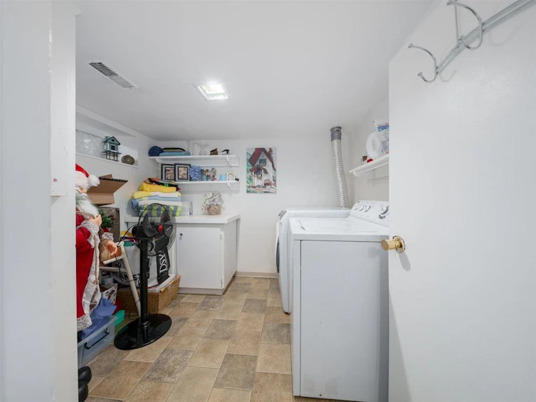 322 E 25th Street, North Vancouver, BC, V7N 1A3 - 21