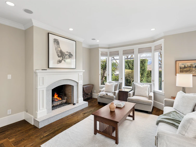 2518 Point Grey Road, Vancouver, BC, V6K 1A3 - 2