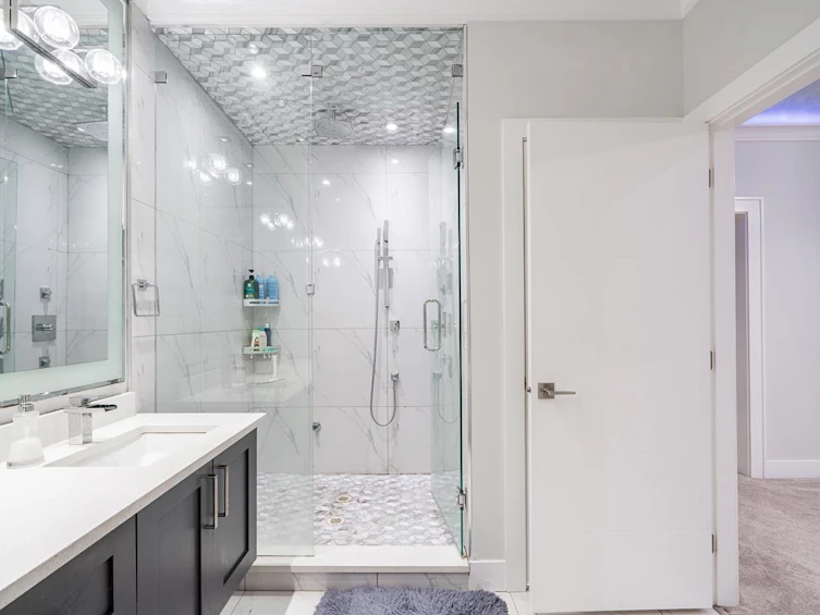 8670 Tunis Place, Surrey, BC, V3S 4Y6 - 26