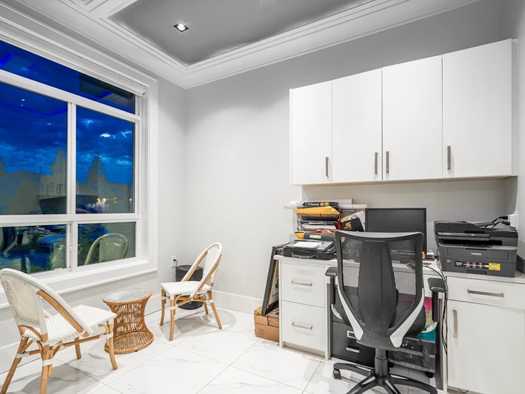 8670 Tunis Place, Surrey, BC, V3S 4Y6 - 7