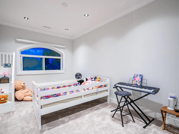8670 Tunis Place, Surrey, BC, V3S 4Y6 - 30