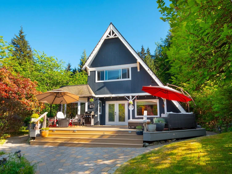1177 Adams Road, Bowen Island, BC, V0N 1G2