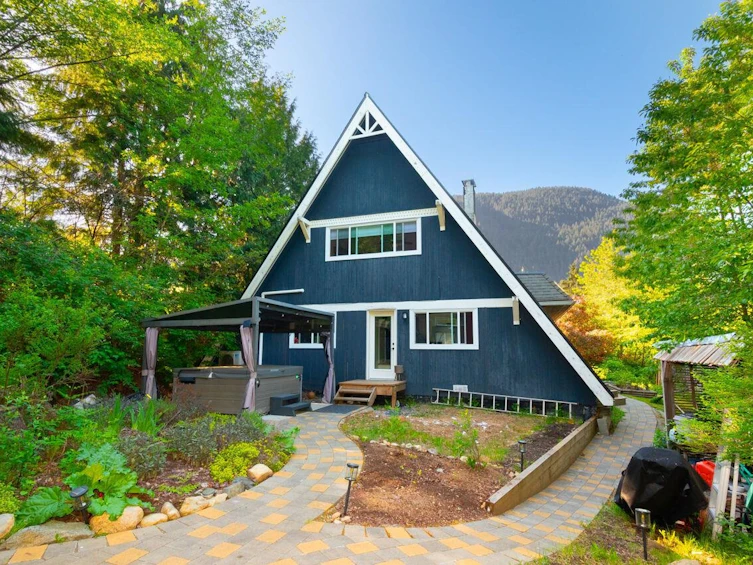 1177 Adams Road, Bowen Island, BC, V0N 1G2 - 25