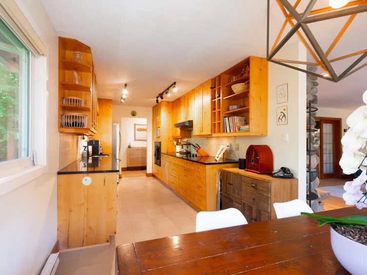 1177 Adams Road, Bowen Island, BC, V0N 1G2 - 12