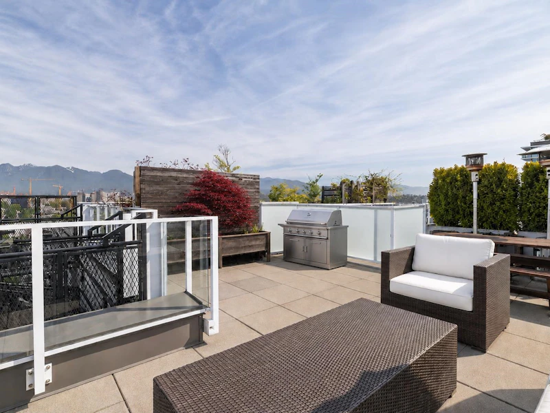 613 - 311 E 6th Avenue, Vancouver BC