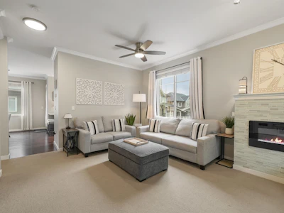 8-6575 192 Street - 2