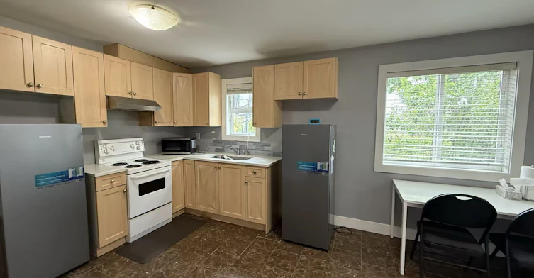 Garden Suite-7835 1st Street, Burnaby, BC, V3N 0C9 - 2