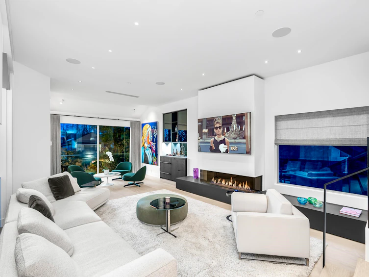 4416 W 1st Avenue, Vancouver, BC, V6R 4J4