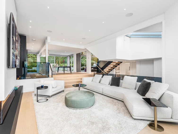 4416 W 1st Avenue, Vancouver, BC, V6R 4J4 - 6