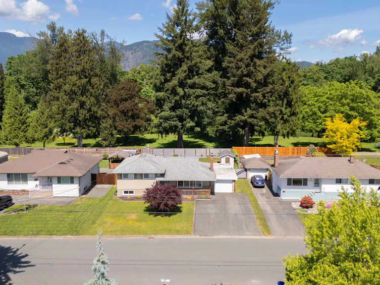 45741 Berkeley Avenue, Chilliwack, BC, V2P 3N1