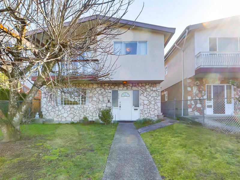 4676 Reid Street, Vancouver BC V5R 3Y6