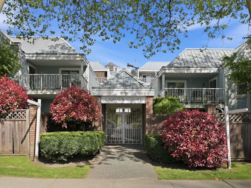 22 - 10070 137a Street, Surrey BC V3T 5M6