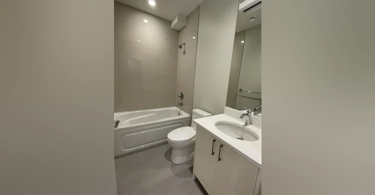 3000 West 15th Avenue, Vancouver, BC, V6K 3A5 - 8