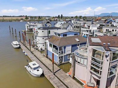 5-3459 W River Road - 2