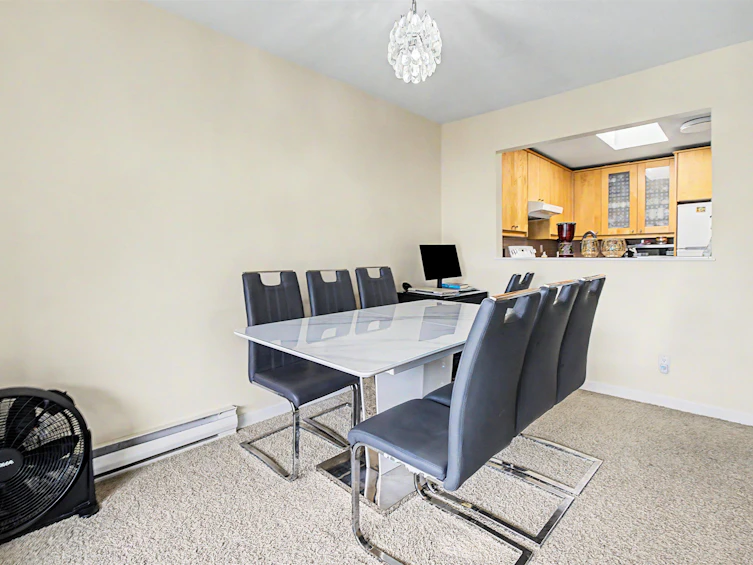 315-9299 121 Street, Surrey, BC, V3V 7X8 - 9