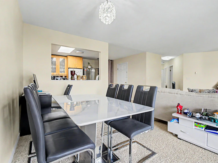 315-9299 121 Street, Surrey, BC, V3V 7X8 - 11