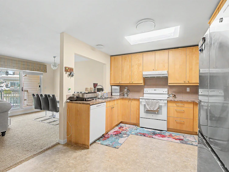 315-9299 121 Street, Surrey, BC, V3V 7X8 - 8