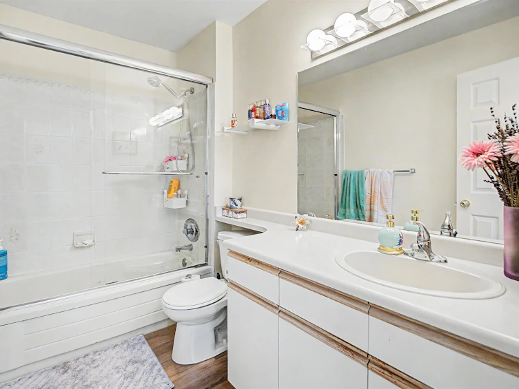 315-9299 121 Street, Surrey, BC, V3V 7X8 - 18