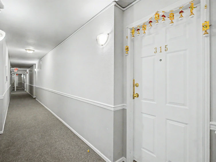 315-9299 121 Street, Surrey, BC, V3V 7X8 - 5