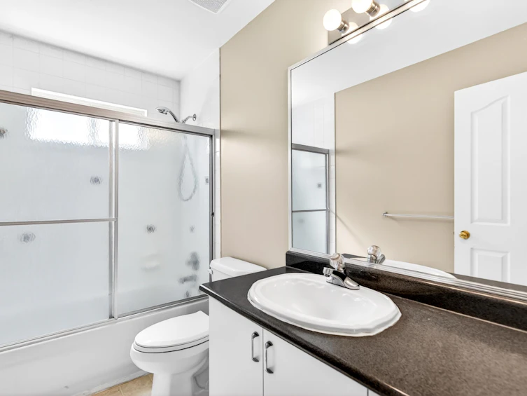 231 Suzuki Street, New Westminster, BC, V3M 6X2 - 24