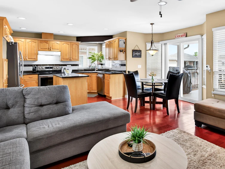 231 Suzuki Street, New Westminster, BC, V3M 6X2 - 14