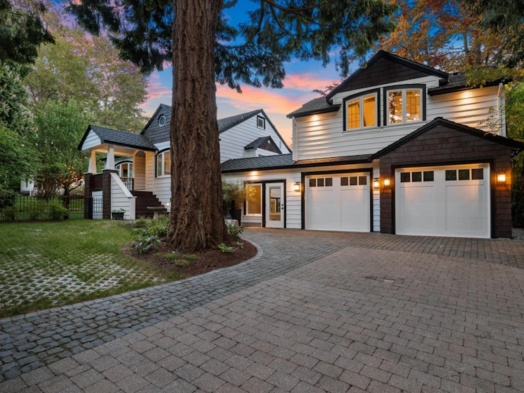 12682 Crescent Road, Surrey, BC, V4A 2V5