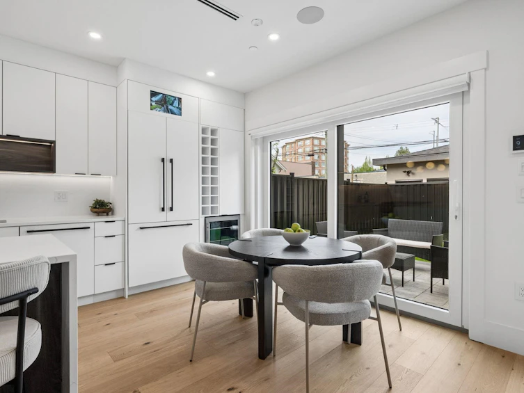 2-4549 W 11th Avenue, Vancouver, BC, V6R 2M5 - 7