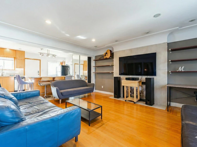 3654 E 25th Avenue, Vancouver, BC, V5R 1K5 - 5