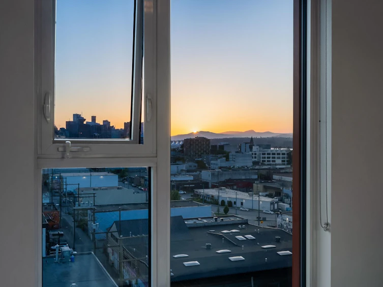 1001-933 E Hastings Street, Vancouver, BC, V6A 0G6 - 12