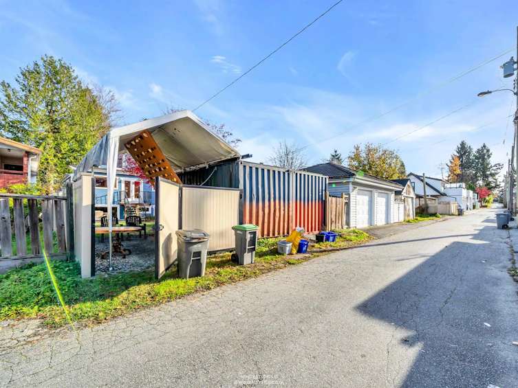 4379 Welwyn Street, Vancouver, BC, V5N 3Z3 - 33