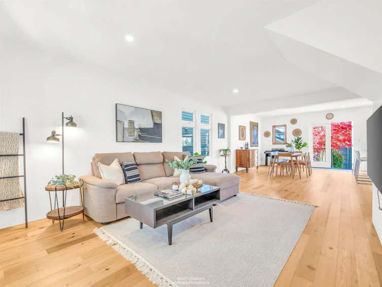 4379 Welwyn Street, Vancouver, BC, V5N 3Z3 - 5