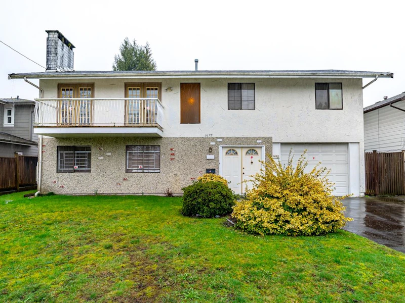 1632 Como Lake Avenue, Coquitlam BC V3J 3P6