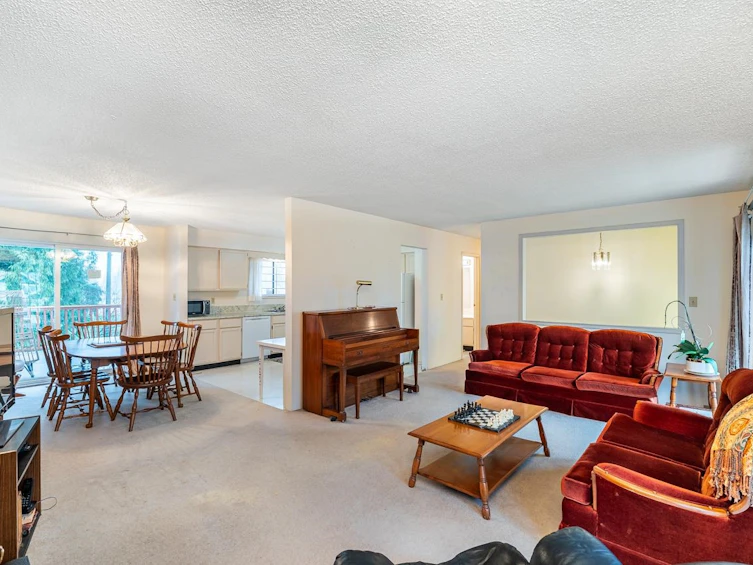 1632 Como Lake Avenue, Coquitlam, BC, V3J 3P6 - 5