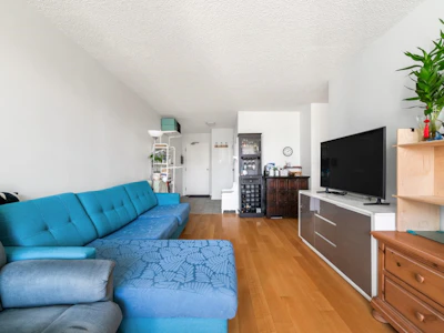 304-7100 Gilbert Road - 4