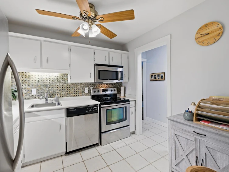 306-1561 Vidal Street, Surrey, BC, V4B 5A7 - 13