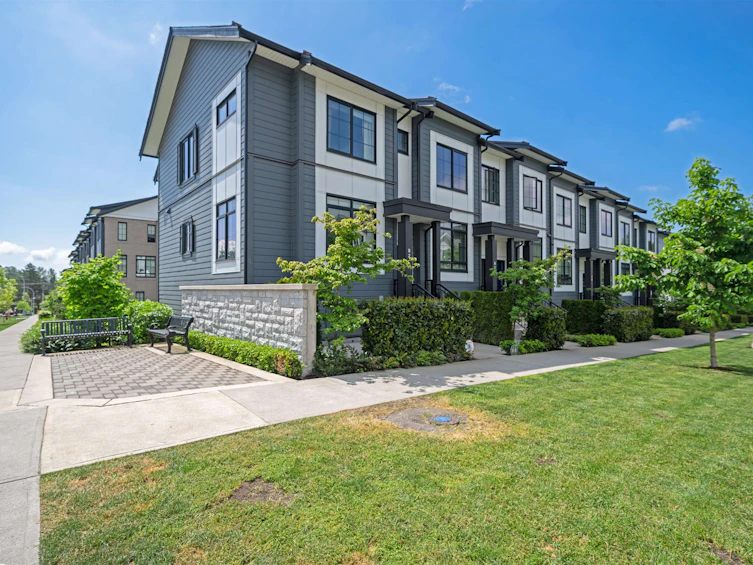 82-2075 Oak Meadows Drive, Surrey, BC, V3Z 1J6 - 2