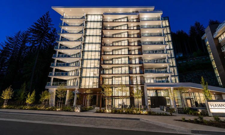 803-3963 Uplands Way