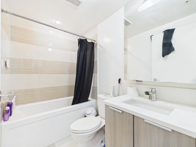 2811-13308 Central Avenue, Surrey, BC, V3T 0M4 - 11
